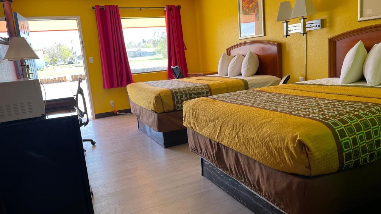Morning Star Inn Anson Екстериор снимка