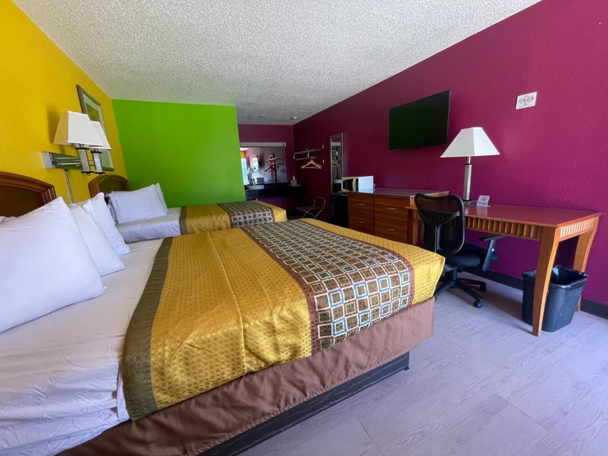 Morning Star Inn Anson Екстериор снимка