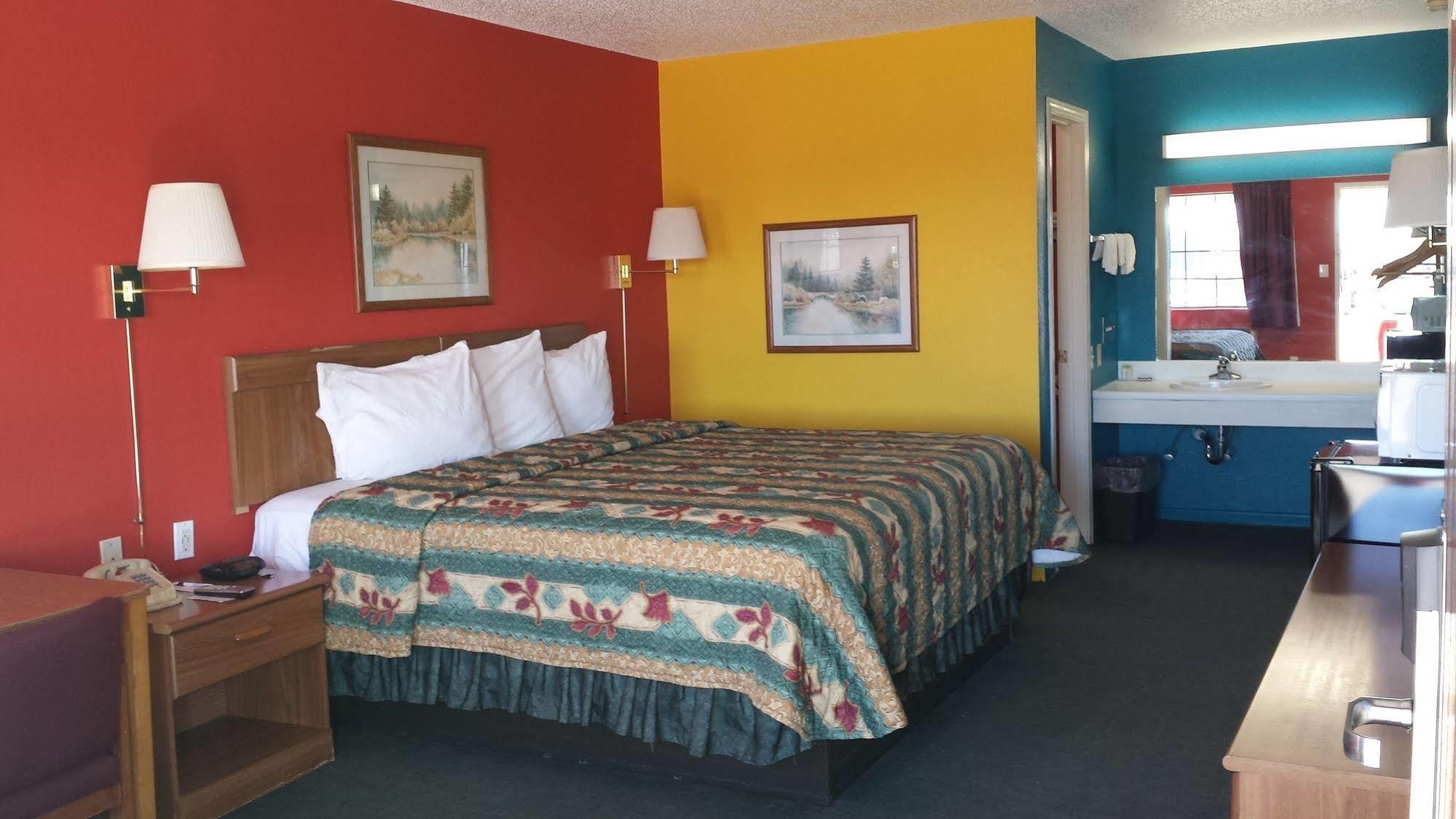 Morning Star Inn Anson Екстериор снимка